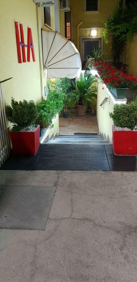 Arcella Hotel 2*
